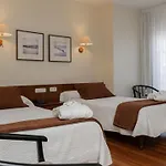 Balneario De 2* Carballo