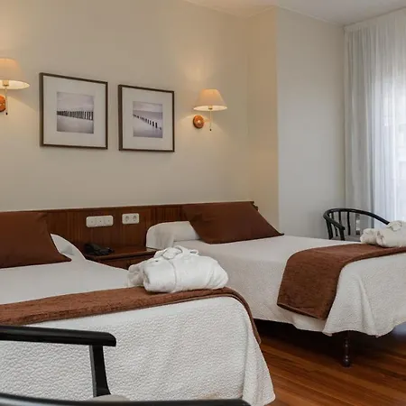 Balneario De 2* Carballo